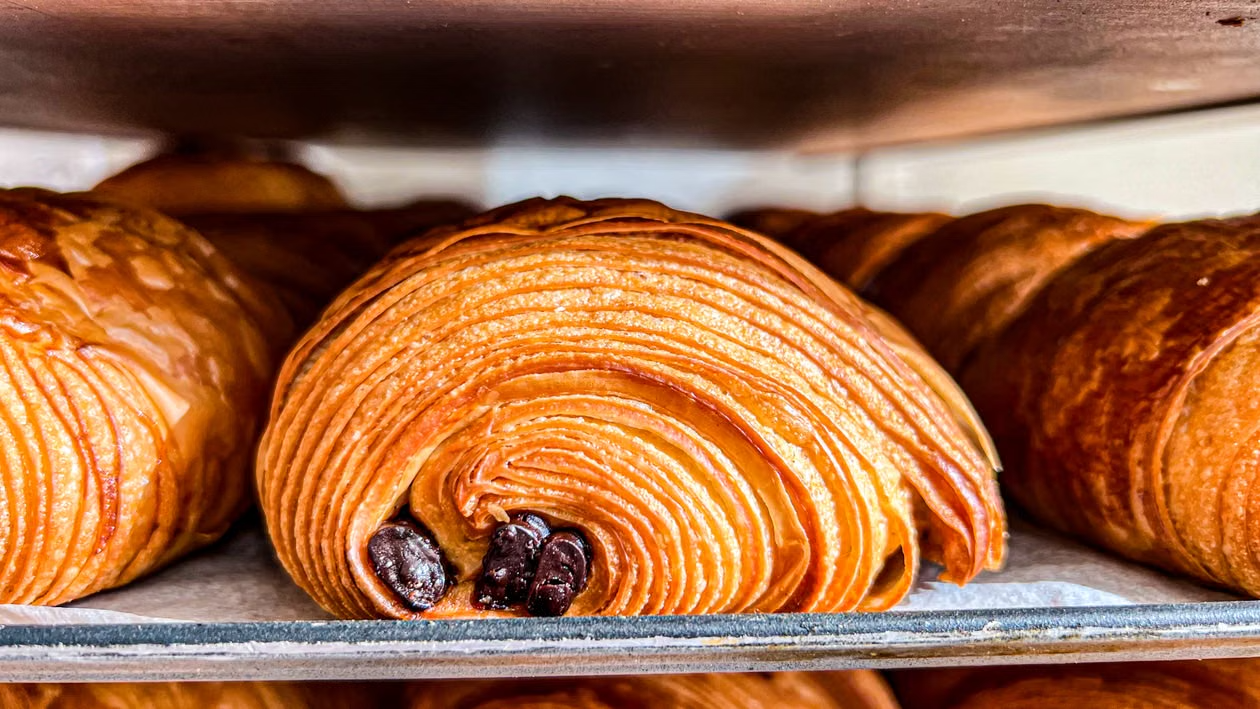 Pains au chocolat sur plaque